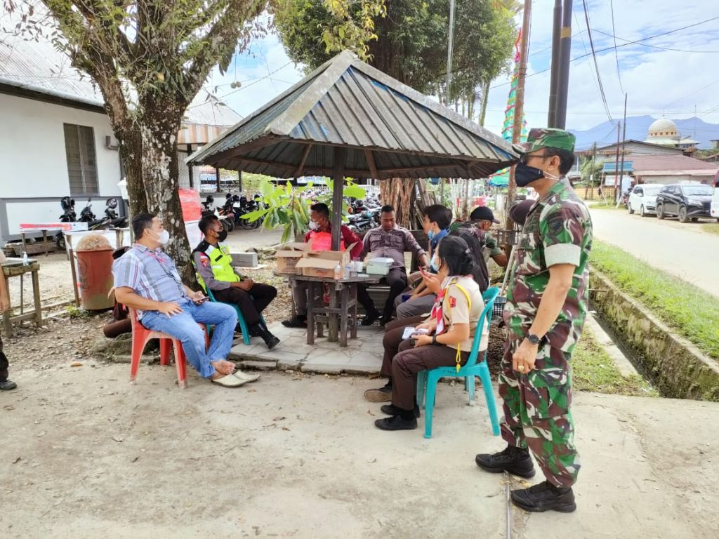 Pastikan Ibadah Natal, Aman, Jalankan Prokes, Koramil 1202-01/Bky Lakukan Pengamanan