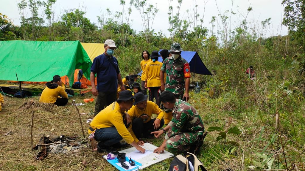 Mahasiswa Untan, Antusias Belajar Materi Navrat dan Survaivel Yang di Berikan Bati Komsos