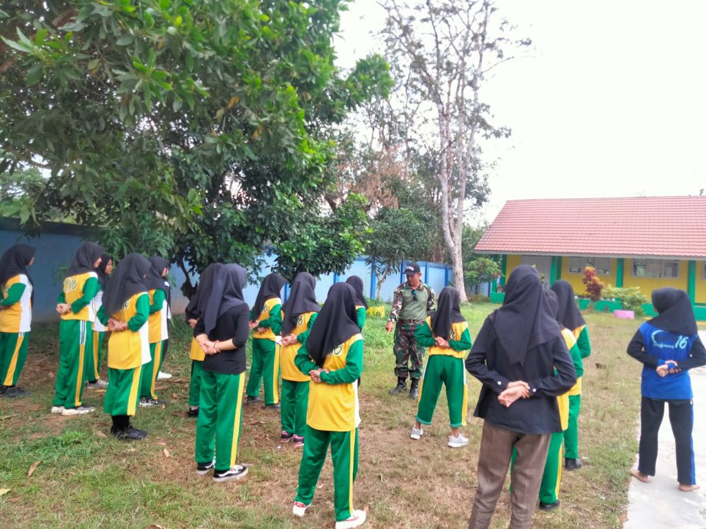 Babinsa Katakan, Pada Pelajar SMP Jadi Seorang Paskibra Tidaklah Mudah