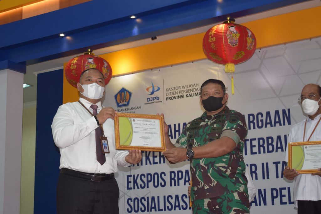 LUAR BIASA, DANREM 121/ABW BRIGJEN TNI Dr. RONNY, S.AP., M.M. SABET 2