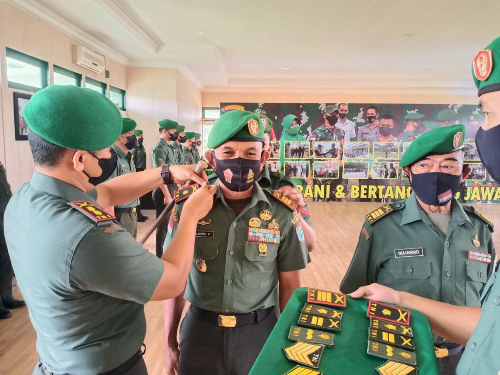 Dandim 1202/Skw Pimpin Upacara Korps Raport Kenaikan Pangkat  Prajurit, Ini Pesannya