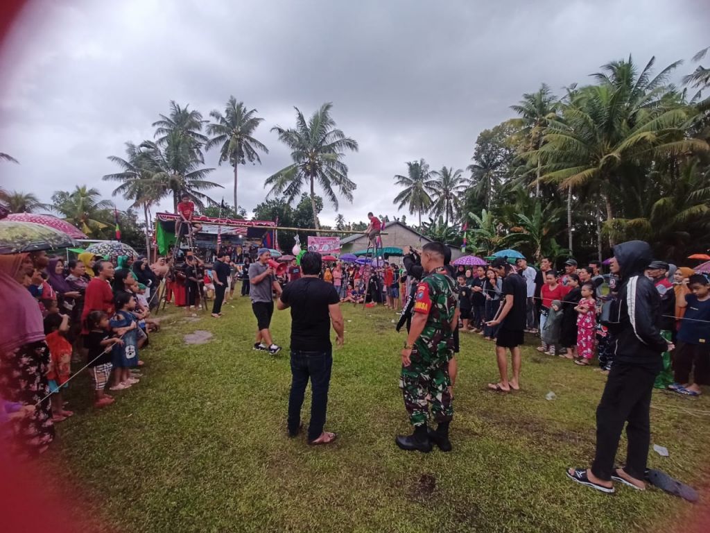 Meriahkan HUT RI -77 Dandim 1202/Skw Hadiri Acara Pesta Rakyat