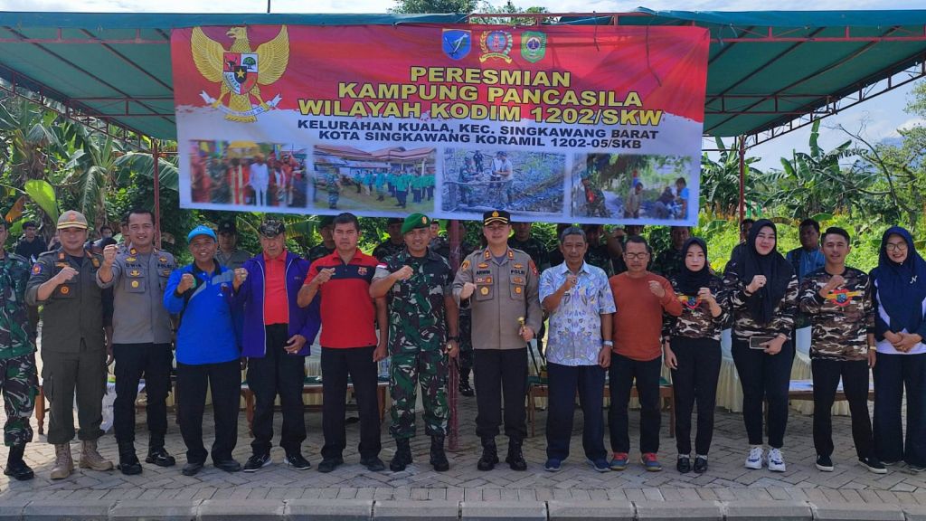 Dandim 1202/Skw beserta forkopimda Resmikan Kampung Pancasila serta penanaman bibit pohon Mangrove