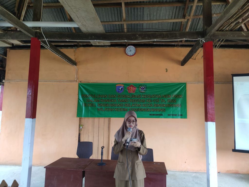 Penyuluhan Stunting, Pembinaan Posyandu, dan Posbindu Dalam Rangka TMMD Reguler Ke 115 kodim 1202/Skw