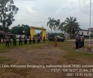 Bersama Forkopincam, Koramil Ledo Apel Siaga Sambut Tahun Baru 2022