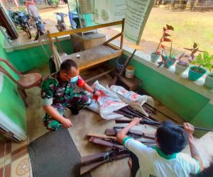 Berkat Komsos Babinsa, Seorang Warga Dengan Sukarela Serahkan Senjata Api Rakitan