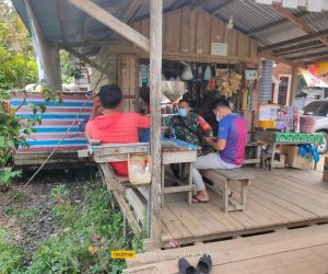 Manfaatkan Warung Kopi, Babinsa Capkala Komsos Dengan Warga Binaan