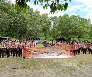 Ikuti Kegiatan Persami, Babinsa Koramil 1202-08/Singsel Dampingi Perkemahan Pramuka
