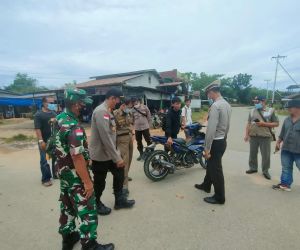 Danramil 1202-09/jagoi Babang Bersama Muspika  Laksanakan Penertiban Knalpot Brong dan Himbauan Protokol Kesehatan