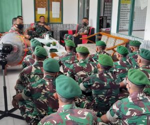 *DANREM 121/ABW BERIKAN PEMBINAAN MENTAL DAN AJAK ANGGOTA MELAKUKAN KEGIATAN POSITIF DAN BERMANFAAT BAGI MASYARAKAT*