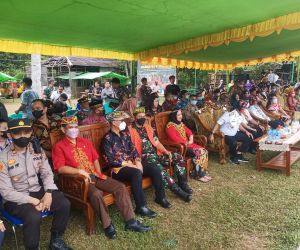 Lestarikan Kebudayaan Daerah, Dandim 1202/Skw Hadiri Penutupan Ritual Adat Narokng Padi Ngabayotn Sanagiri