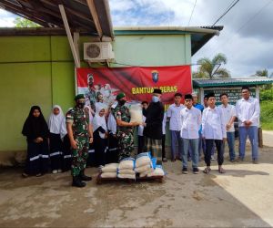 Dandim 1202/Skw Berikan 100 Sembako beras Dari Pangdam XII/Tanjungpura