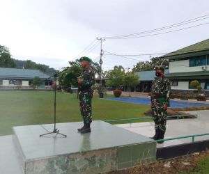 Dandim 1202/Singkawang  Pimpin Upacara Bendera Hari Senin