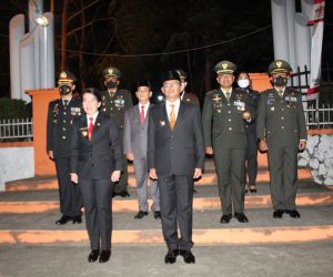 Dandim 1202/Singkawang Hadiri Apel Kehormatan dan Renungan Suci (AKRS) HUT Kemerdekaan RI ke 77 Tahun 2022 Dengan Tema PULIH  LEBIH CEPAT BANGKIT LEBIH KUAT