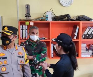 Dandim 1202/Skw dan Forkompimda tinjau Lokasi Terdampak Banjir kota Singkawang