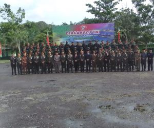 Dandim 1202/Skw Hadiri Upacara HUT TNI ke-77 di Mako Brigif -19 KH