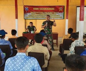 Satgas TMMD ke -115 kodim 1202/Skw berikan penyuluhan pencegahan radikalisme dan sparatisme