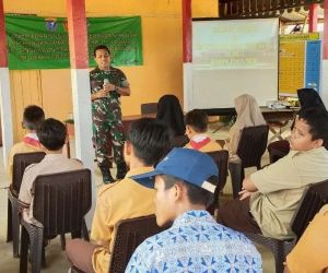 Satgas TMMD 115 kodim 1202/Skw Beri Penyuluhan Karakter dan Bela Negara ke Masyarakat