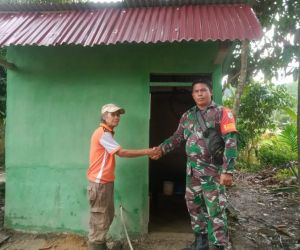 Babinsa Kodim 1202-06/Samalantan serahkan Jamban, Ajak Masyarakat Hidup Sehat