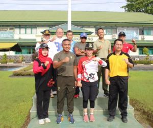 Tingkatkan Silaturahmi, Kodim 1202/Skw laksanakan Olah Raga bersama dengan Forkopimda Kota Singkawang