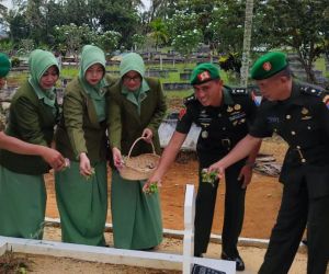Peringati Hari Juang Kartika TA. 2022 Kasdim 1202/Singkawang Ziarah ke Taman Makam Pahlawan