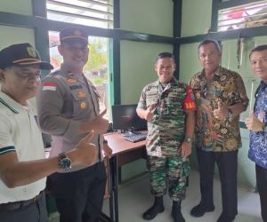 Babinsa 1202-03/Sry Dampingi Bupati Bengkayang Resmikan Pelatihan Komputer